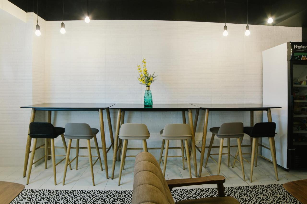 Ortigas Inn Pasig City Экстерьер фото