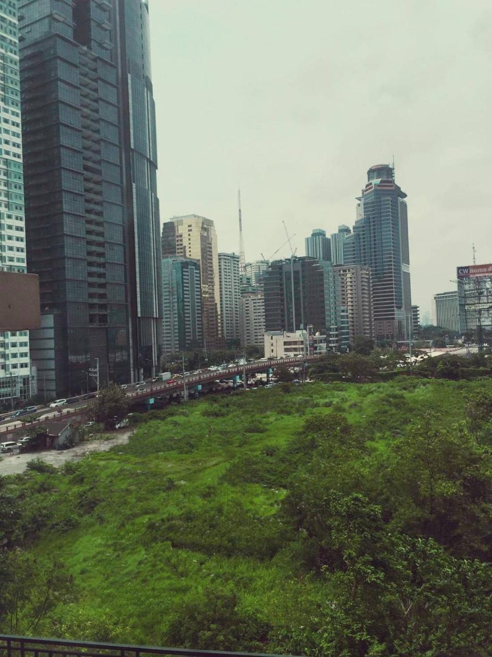 Ortigas Inn Pasig City Экстерьер фото